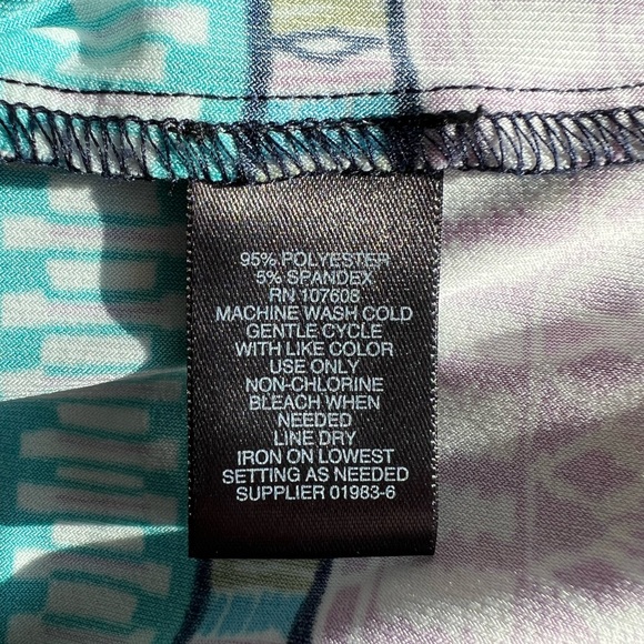 Liz Claiborne Medallion-Print Shift Dress - Picture 5 of 6